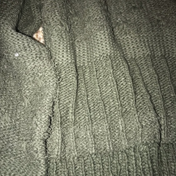 Pacsun cropped sweater - Picture 2 of 3